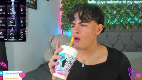 Snapshot of kami_22 chatting on 01-20-25, 06:10 camilo independent model online show from 01-20-25, 06:10