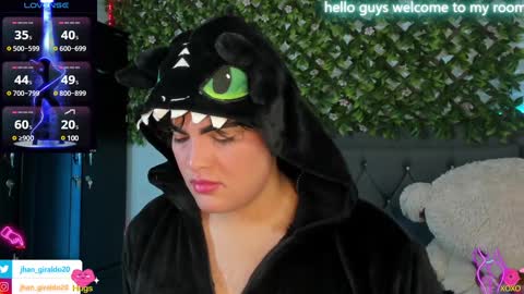 camilo  independent model online show from 02-12-25, 06:40