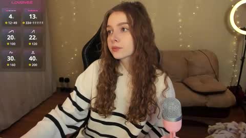 Snapshot of kami_mur chatting on 12-14-25, 09:30 Kami mur online show from 12-14-25, 09:30