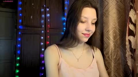 Mari  Simmons online show from 01-12-26, 12:05