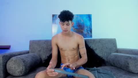 Kami online show from 11-25-25, 06:41