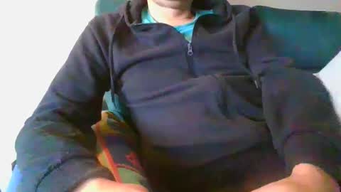 Snapshot of kanaletto chatting on 12-03-24, 08:38 Mario online show from 12-03-24, 08:38