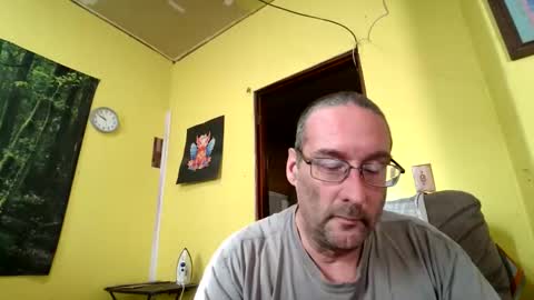 Snapshot of kansasfarmer1 chatting on 12-19-25, 03:52 kansasfarmer1 online show from 12-19-25, 03:52