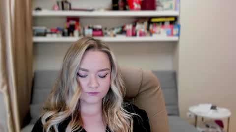 Snapshot of kara_smith_ chatting on 07-30-26, 11:15 Kara. Off from 15th till 24th of December online show from 07-30-26, 11:15