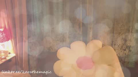 Snapshot of karathemagic chatting on 05-08-26, 02:22 I am here around 5am GMT karathemagic online show from 05-08-26, 02:22
