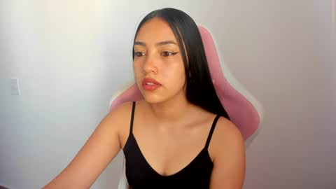 Snapshot of karely_sweet_ chatting on 06-12-26, 12:48 karely_sweet_ online show from 06-12-26, 12:48