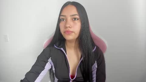 Snapshot of karely_sweet_ chatting on 06-29-26, 02:28 karely_sweet_ online show from 06-29-26, 02:28