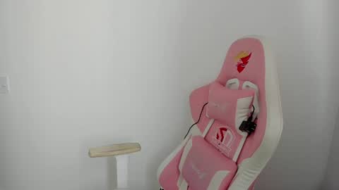 Snapshot of karely_sweet_ chatting on 07-13-26, 01:03 karely_sweet_ online show from 07-13-26, 01:03