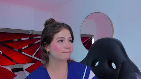 Snapshot of karenpautt chatting on 01-29-25, 09:28 Karen online show from 01-29-25, 09:28