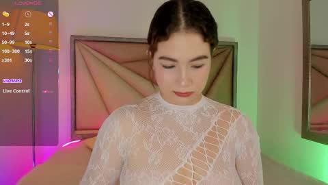 Snapshot of karenpautt chatting on 10-15-25, 05:07 Karen online show from 10-15-25, 05:07