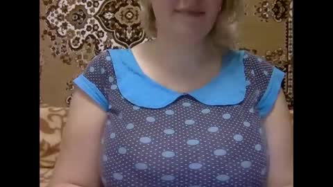 Snapshot of karilina_hi chatting on 01-03-25, 07:06 Karilina Hi online show from 01-03-25, 07:06