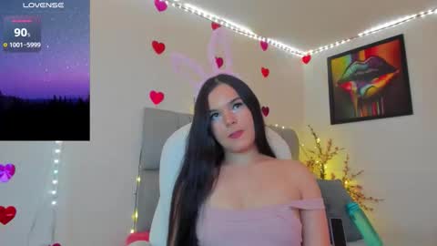 Snapshot of karin_grey69 chatting on 12-17-25, 02:28 Karin online show from 12-17-25, 02:28