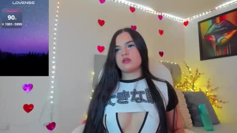 Snapshot of karin_grey69 chatting on 12-21-25, 02:51 Karin online show from 12-21-25, 02:51