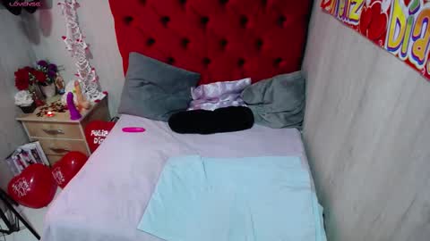 Snapshot of karina__milf chatting on 09-09-25, 08:19 KARINA MILF online show from 09-09-25, 08:19