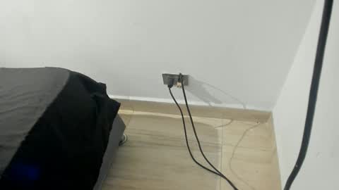 Snapshot of karina_aurora chatting on 12-18-25, 03:23 karina_aurora online show from 12-18-25, 03:23