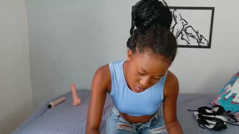 karina_lopez7 online show from 01-07-26, 01:46