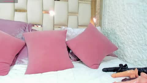 Snapshot of karina_mason chatting on 04-19-26, 10:56 Karina online show from 04-19-26, 10:56