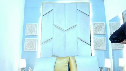Snapshot of karinaacox chatting on 07-15-26, 12:10 karinaacox online show from 07-15-26, 12:10