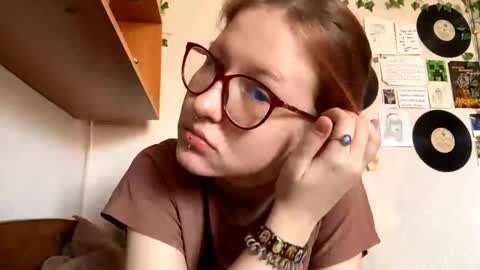 Karina online show from 04-18-26, 08:29