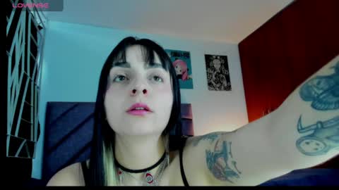 KARINNA  RAVEN online show from 05-17-26, 09:00