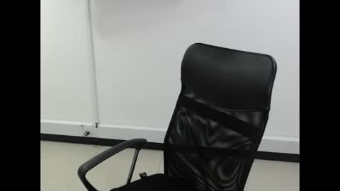 Snapshot of karla_cg chatting on 02-22-25, 10:52 karla_cg online show from 02-22-25, 10:52