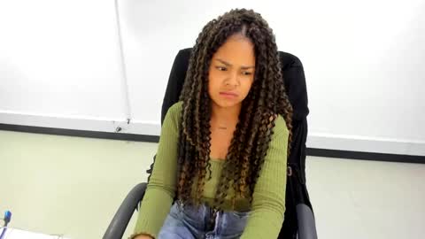 Snapshot of karla_cg chatting on 02-27-25, 10:20 karla_cg online show from 02-27-25, 10:20