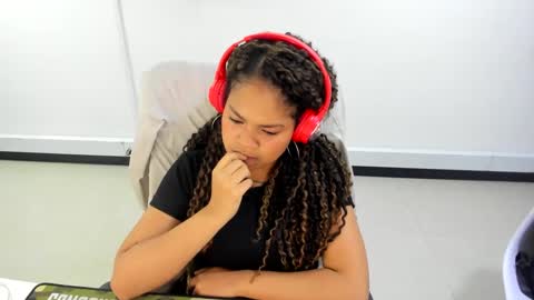 Snapshot of karla_cg chatting on 03-06-25, 10:26 karla_cg online show from 03-06-25, 10:26