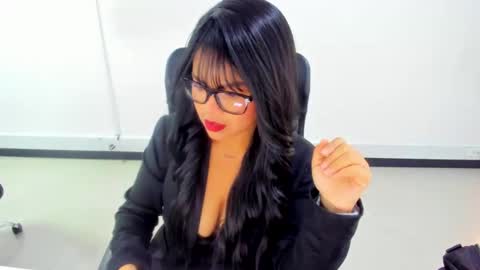 Snapshot of karla_cg chatting on 10-02-25, 03:41 karla_cg online show from 10-02-25, 03:41