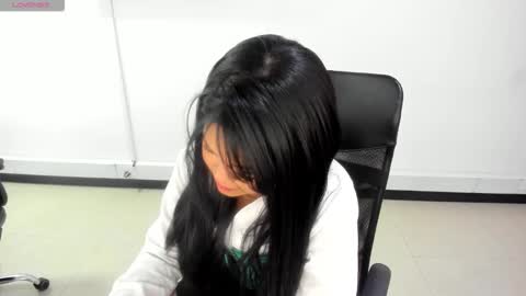 Snapshot of karla_cg chatting on 10-31-25, 05:58 karla_cg online show from 10-31-25, 05:58