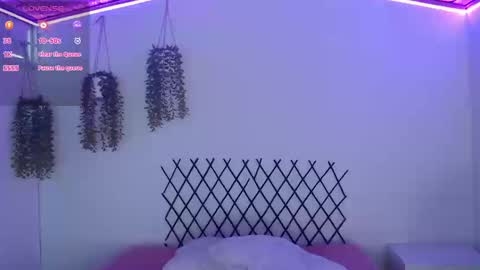 Snapshot of karla_charloby chatting on 09-22-25, 01:46 Karla online show from 09-22-25, 01:46