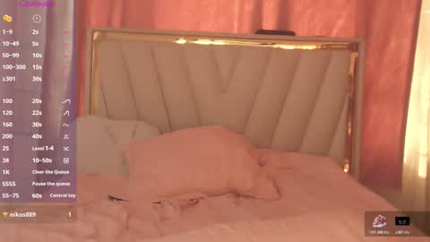 Snapshot of karla_charloby chatting on 11-10-25, 01:43 Karla online show from 11-10-25, 01:43