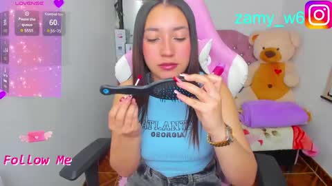 Snapshot of karla_cutee1 chatting on 05-13-26, 06:44 karla online show from 05-13-26, 06:44