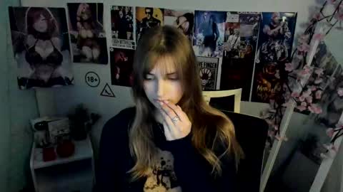 Snapshot of karla_flower chatting on 11-12-25, 01:55 Karla online show from 11-12-25, 01:55