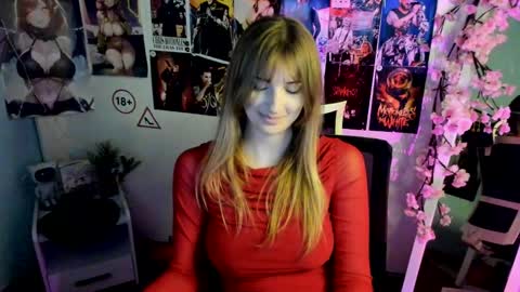 Snapshot of karla_flower chatting on 11-26-25, 01:23 Karla online show from 11-26-25, 01:23