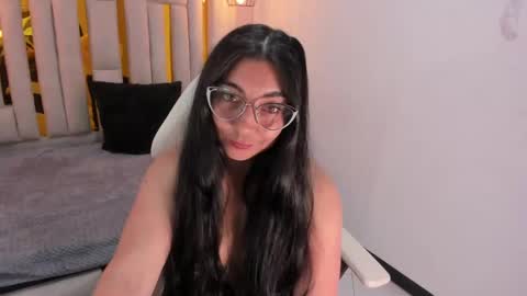 Snapshot of karla_hernandez chatting on 02-11-25, 02:02 Karla online show from 02-11-25, 02:02