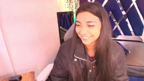 Snapshot of karla_hernandez chatting on 09-18-25, 11:12 Karla online show from 09-18-25, 11:12