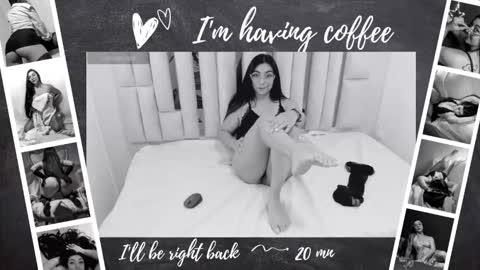 Snapshot of karla_hernandez chatting on 09-25-25, 10:52 Karla online show from 09-25-25, 10:52