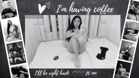 Snapshot of karla_hernandez chatting on 10-27-25, 11:14 Karla online show from 10-27-25, 11:14