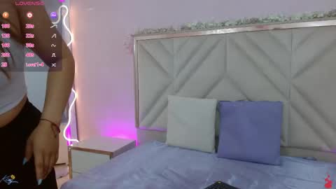 Snapshot of karla_tay1 chatting on 05-26-26, 11:50 karla_tay1 online show from 05-26-26, 11:50