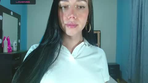 Snapshot of karla_zambrano chatting on 05-02-26, 07:19 karla online show from 05-02-26, 07:19