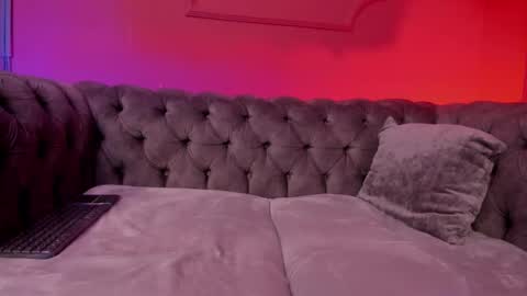 Snapshot of karlaa_evanss chatting on 11-07-25, 04:23 carla online show from 11-07-25, 04:23