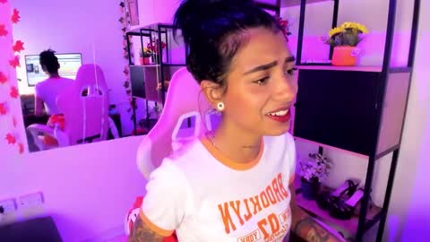 karlaslutskinny__ online show from 02-14-26, 11:12