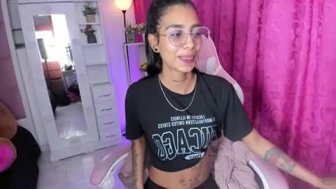 karlaslutskinny__ online show from 04-15-26, 07:58