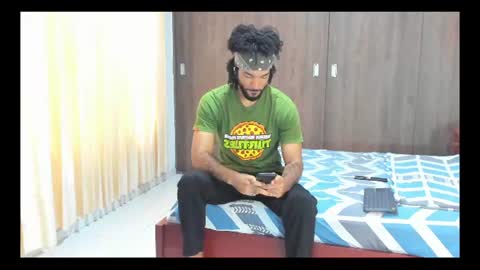 Snapshot of karlmarley1 chatting on 07-12-26, 06:43 Karl online show from 07-12-26, 06:43