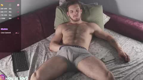 Karlos and Louis online show from 09-26-25, 04:05