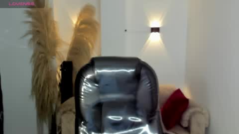 KARLYE online show from 04-09-26, 02:11