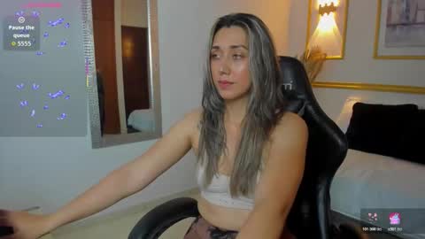 karlyy_ online show from 12-05-25, 08:05