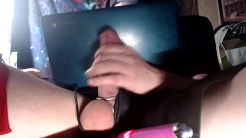Snapshot of karnyx3 chatting on 05-08-26, 10:42 Karlos Montoya online show from 05-08-26, 10:42