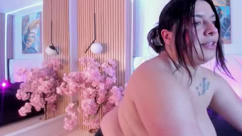 karo_linee online show from 02-24-26, 12:14