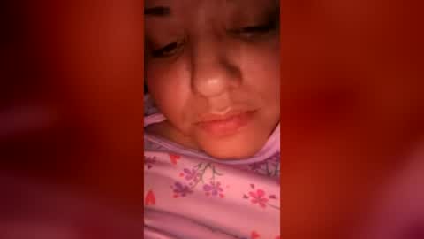 Snapshot of karol103900 chatting on 06-12-26, 04:33 Karol online show from 06-12-26, 04:33